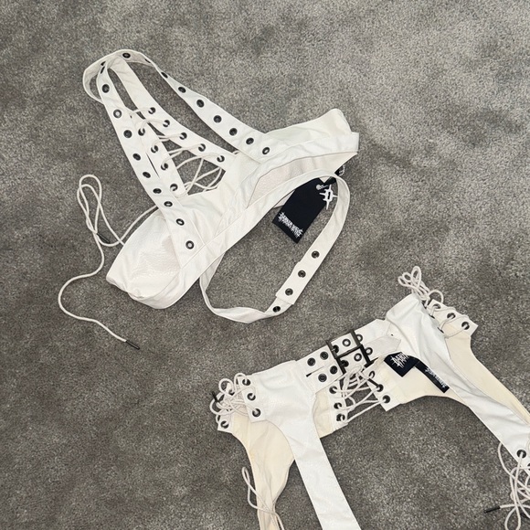 Dolls Kill Darker Wavs White Lace-Up Set - Picture 2 of 8